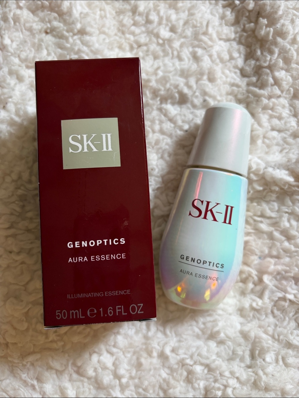SK ll GenOptics Aura Essence Illuminating Serum - White - New In Box SK-ll